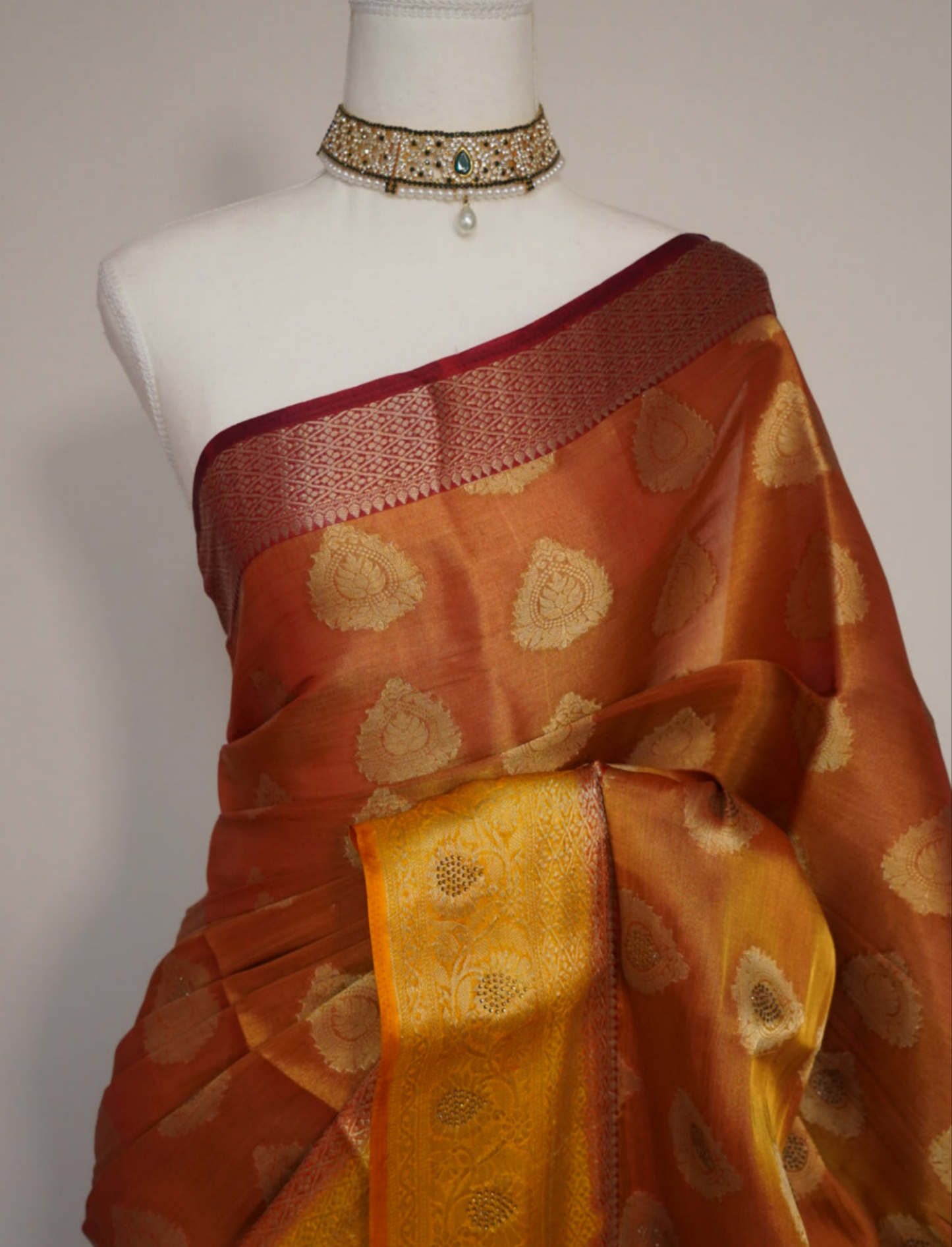 Suvarna Saree