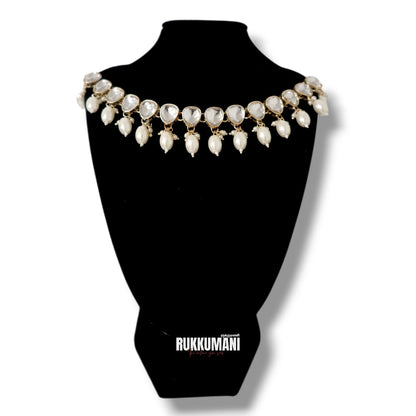 Venmathi Necklace
