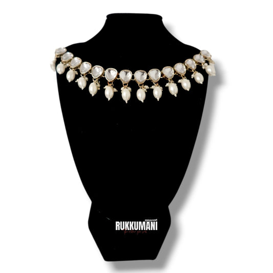 Venmathi Necklace