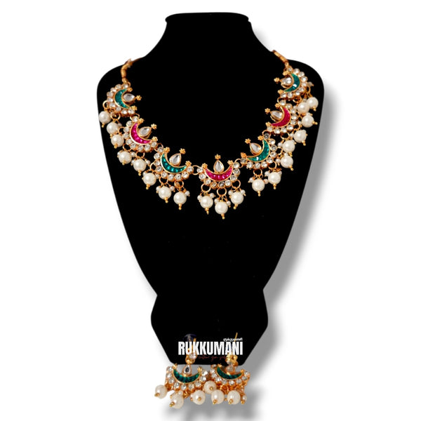 Muthunila Necklace