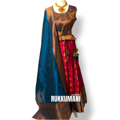 Neela malli Pattu Lehenga