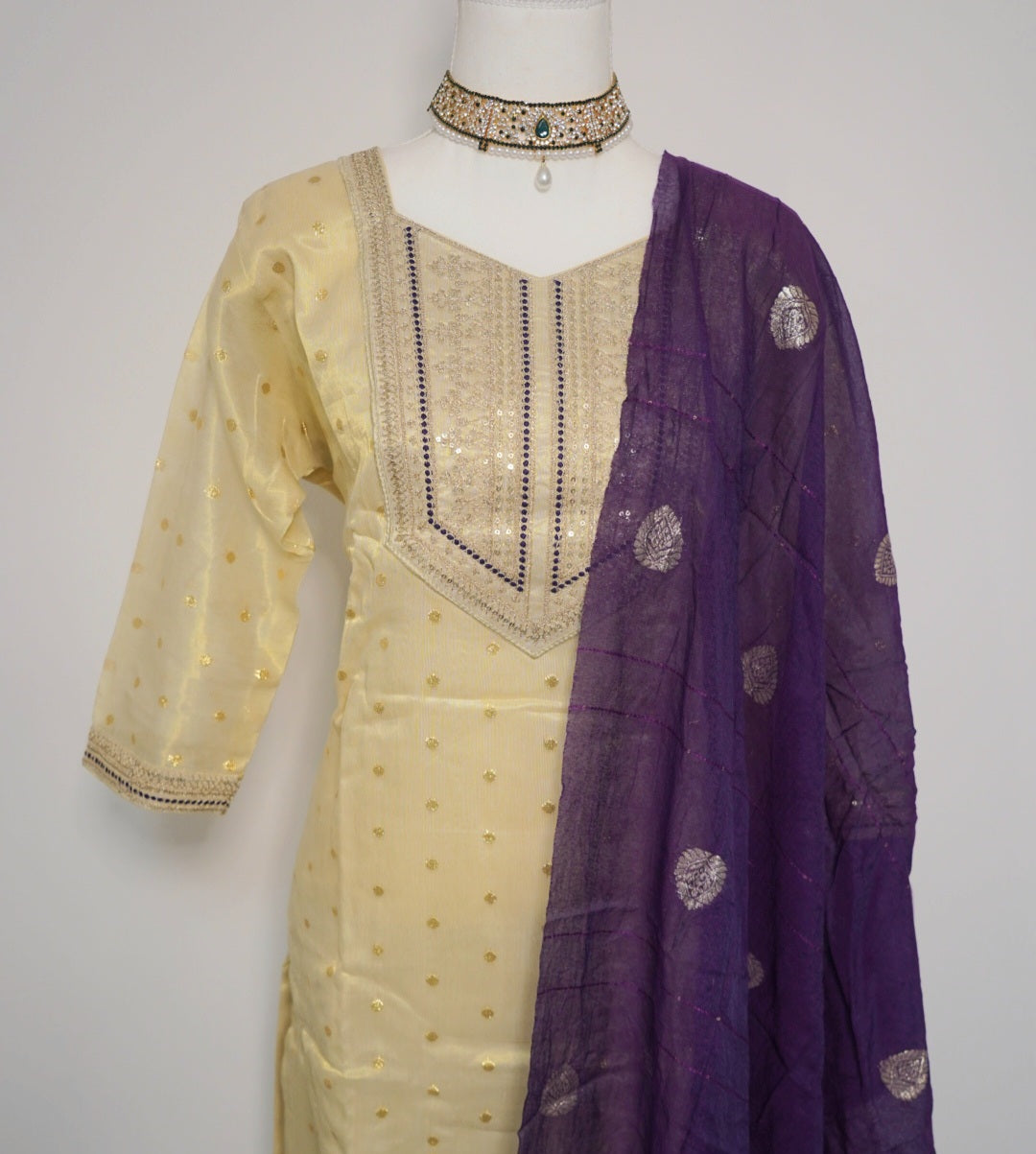 Mira Salwar Classic