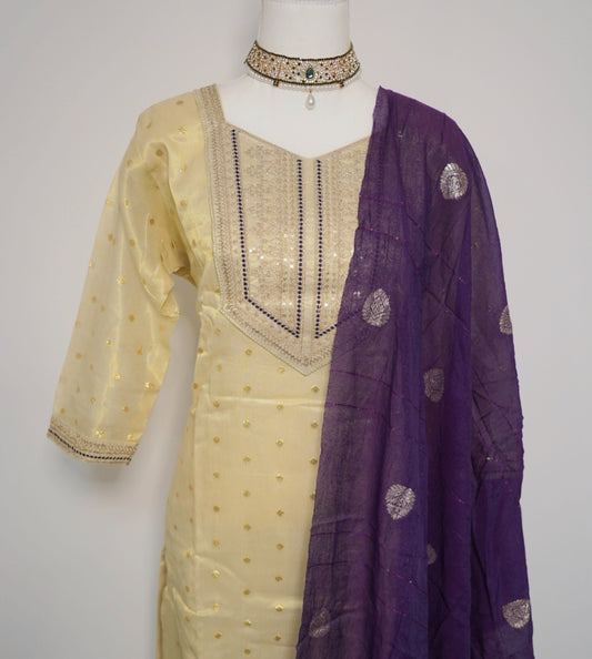 Mira Salwar Classic