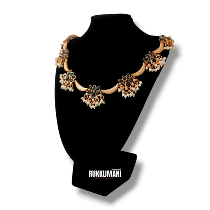 Thamarai Necklace