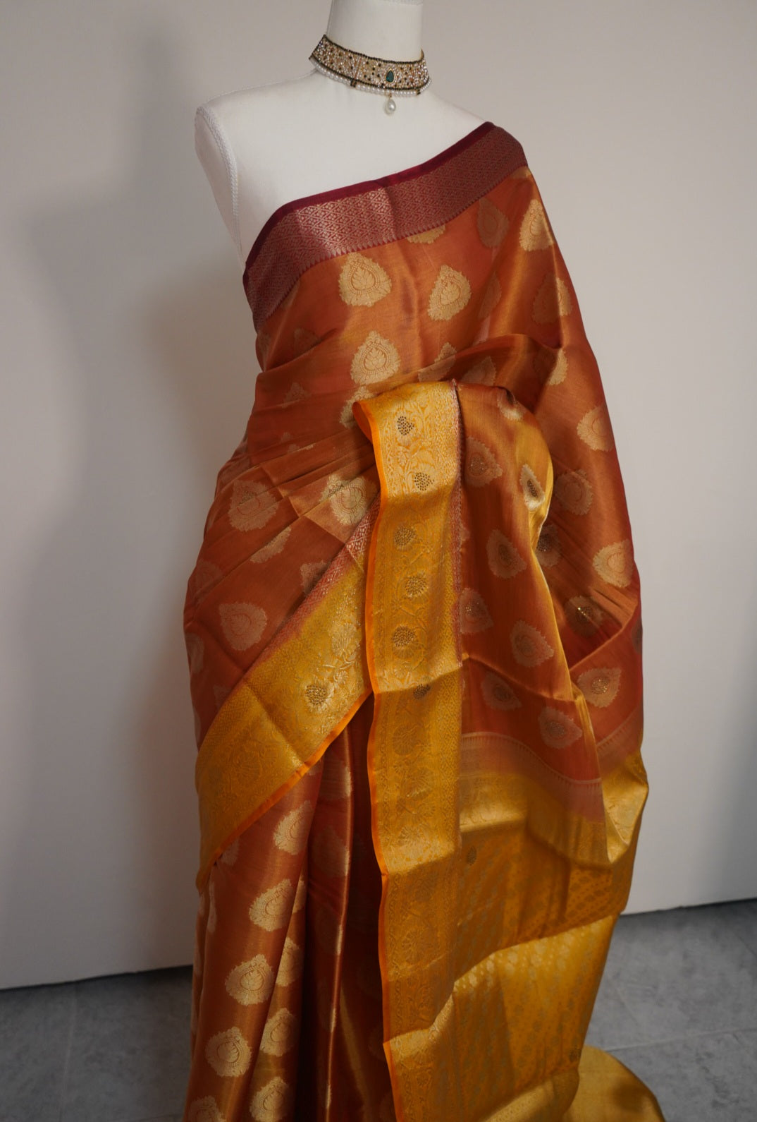 Suvarna Saree