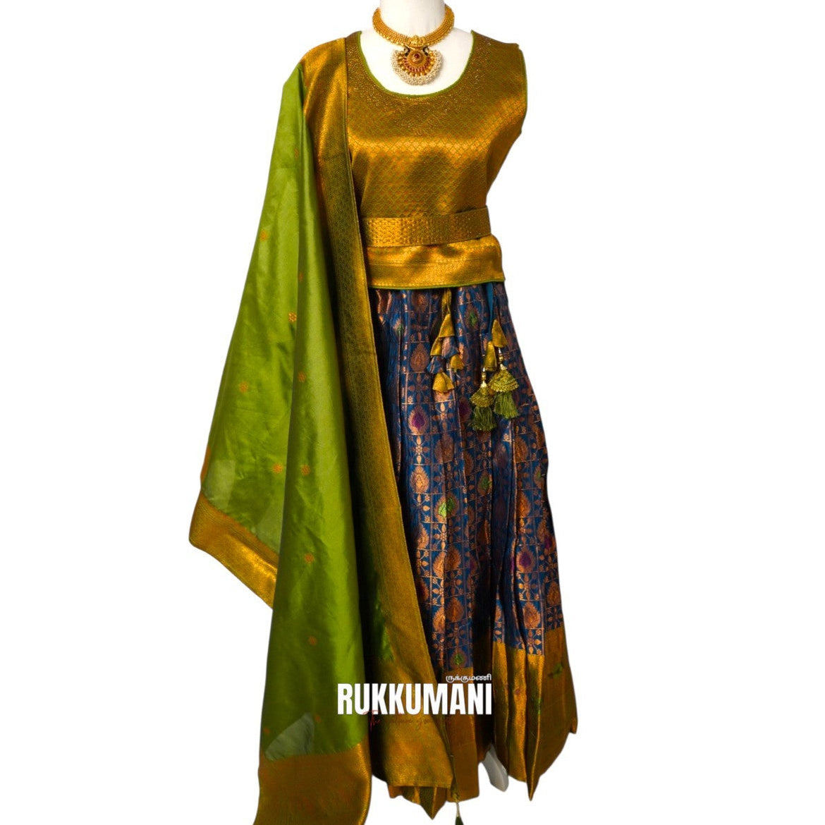 Senpaga Pattu Lehenga