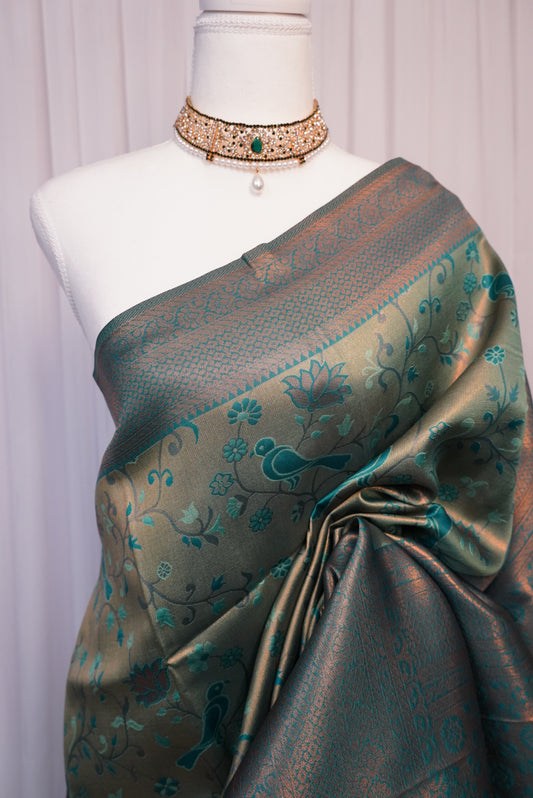 Vaanathu Pakshi Saree