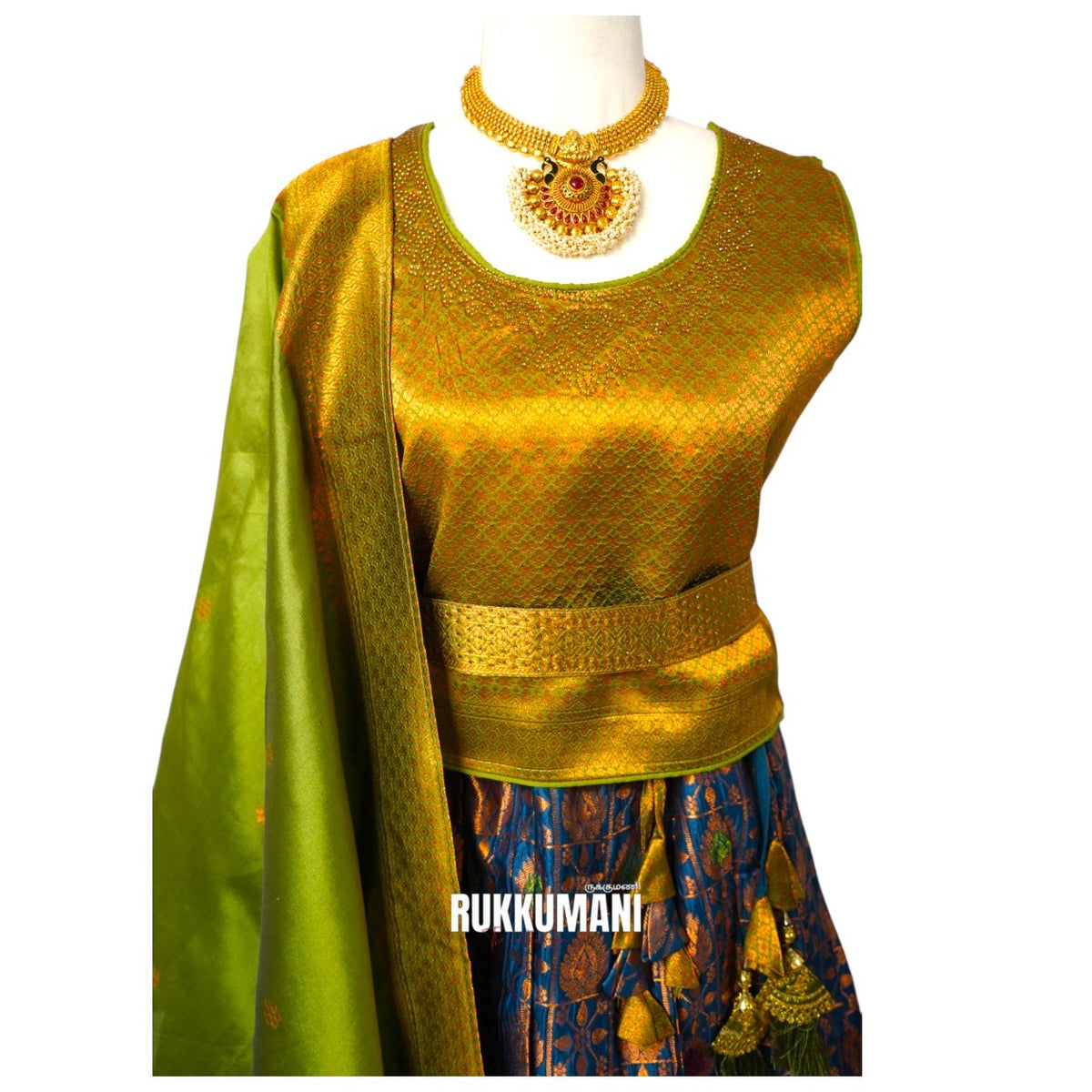 Senpaga Pattu Lehenga