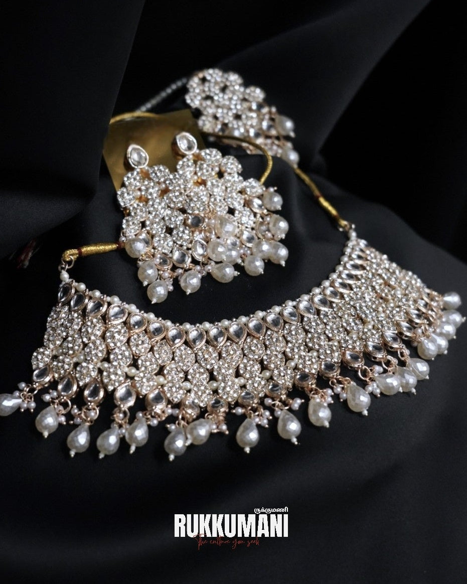 Royal Pearl Sparkle Necklace Set