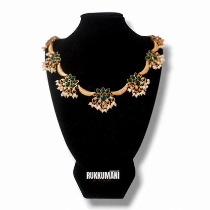 Thamarai Necklace