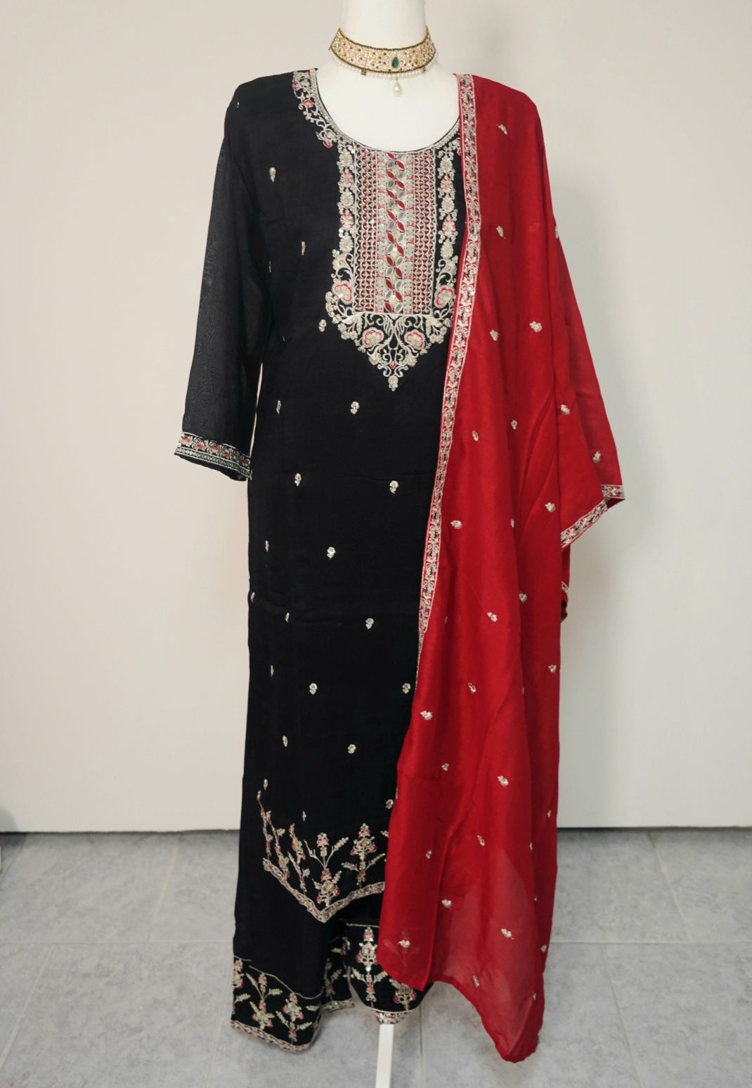 Niranjana Salwar Classic