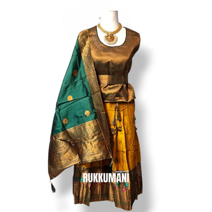 Thenmalar Pattu Lehenga
