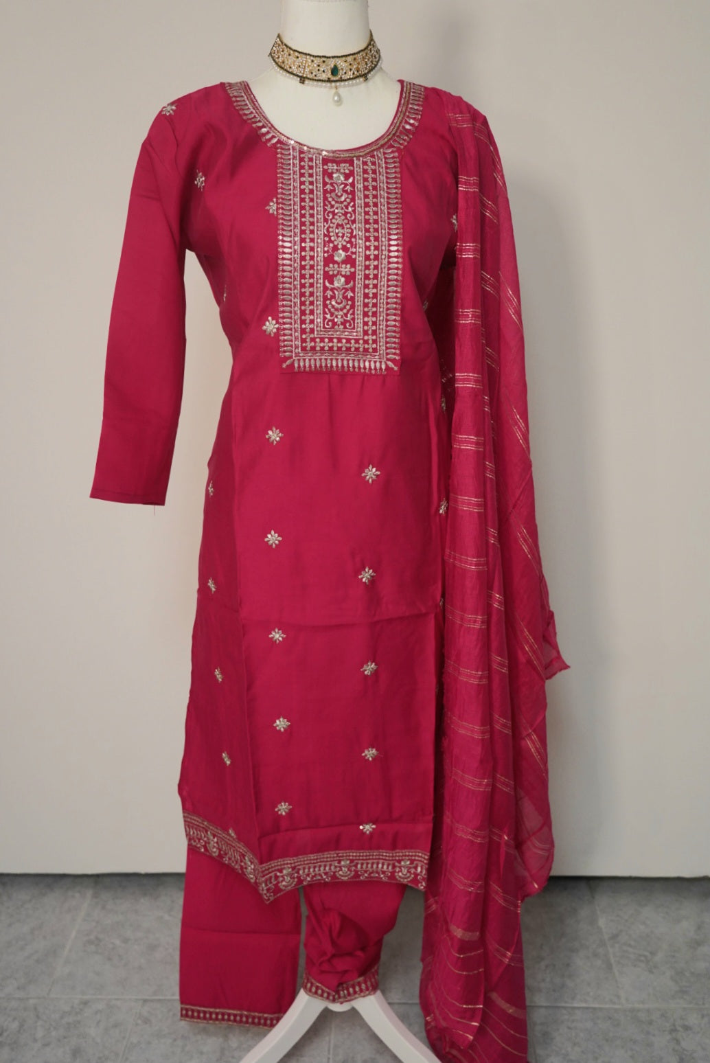 Niara Salwar Classic