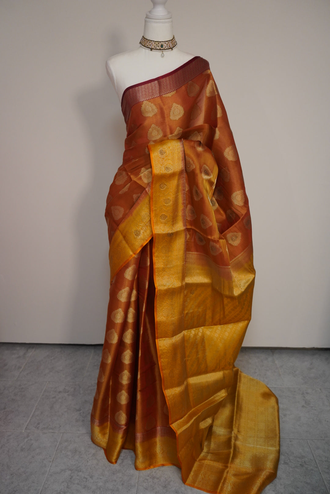 Suvarna Saree