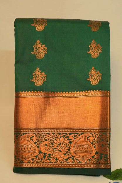 Adhira Saree