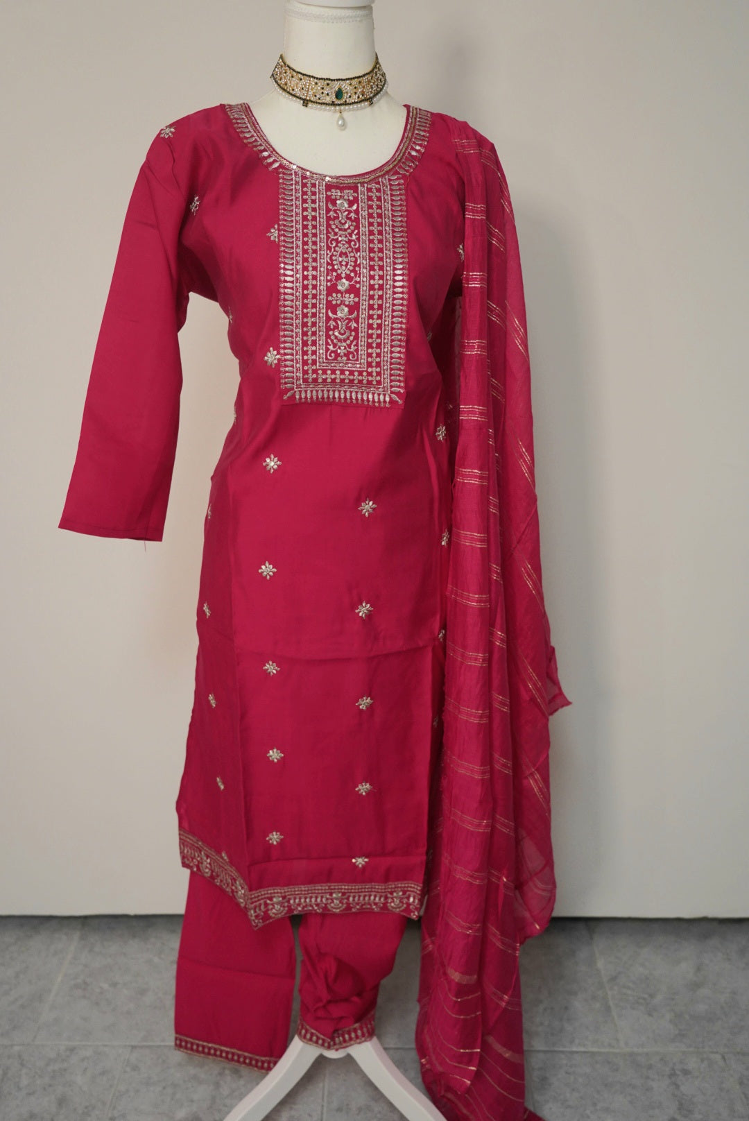 Niara Salwar Classic
