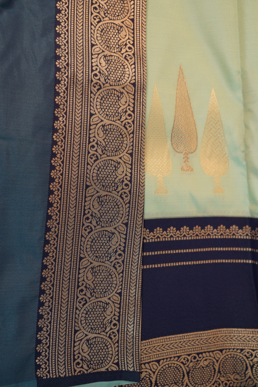 Iyal Saree