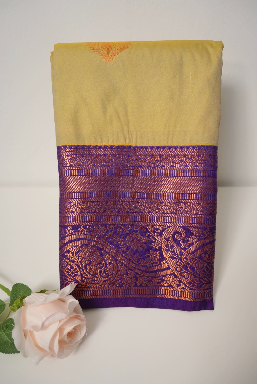 Medha Saree